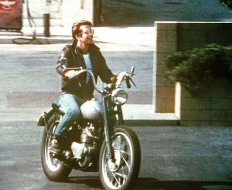 Coût moyen de l’assurance moto - Fonzie GIF
